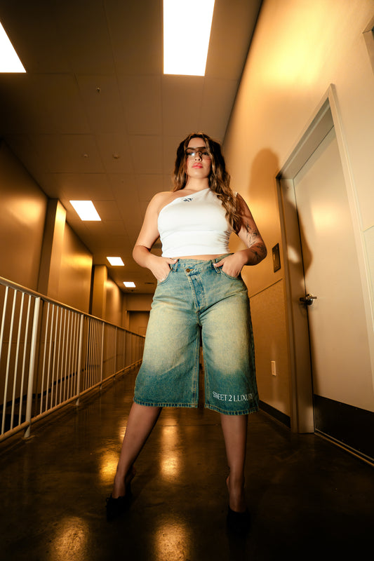 Off the Cuff Womens Jorts